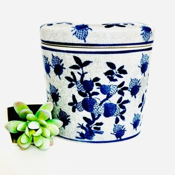 Blue&White Floral Porcelain Canister Jar‎ Container - Picture 1 of 10